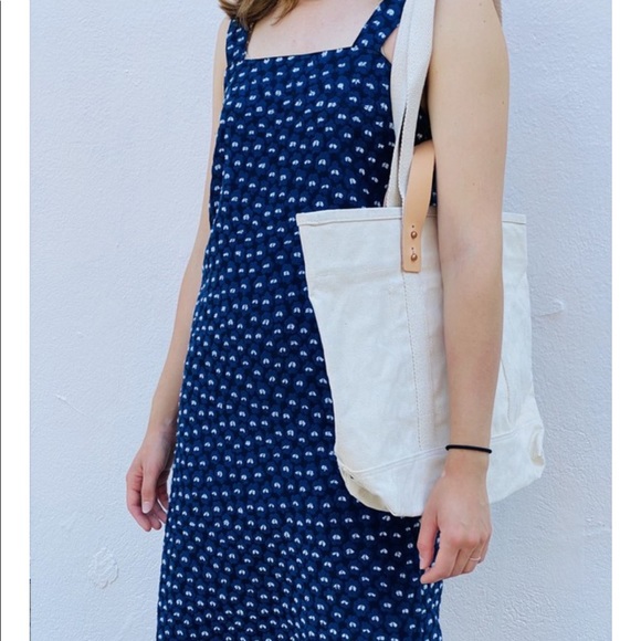 Sleeveless Blue midi dress Daisy Embroidery - Picture 2 of 4